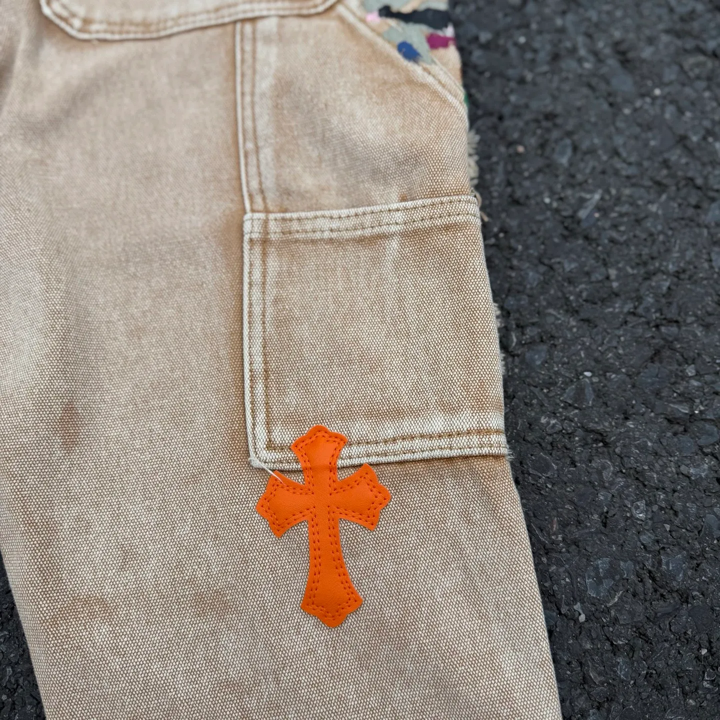 #8200 P260💰 Independent GALLERY DEPT. Vintage splash-ink splicing khaki orange cross loose washed flared jeans - truly restore the ultimate vintage texture - original hardware accessories washed and other elevators, QR code analysis are all purchased from the original factory, high degree of restoration, you are welcome to compare with certain products ~ - three-dimensional version Loose and comfortable, not picky about the figure, tall and slim, factory Seiko, original quality control, same style for men and women, can be matched with couples, versatile recommendation Essential jeans for all seasons - sizes: 28 30 32 34 36